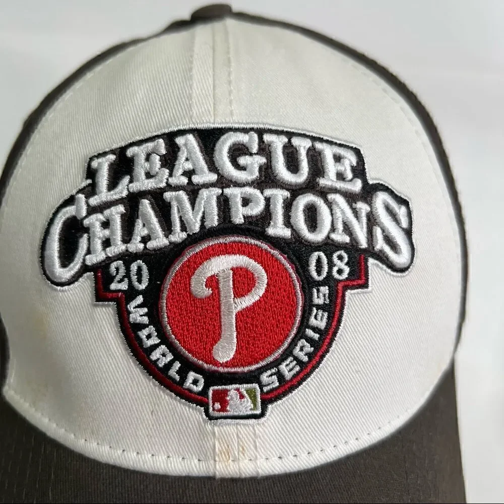 New Era child/youth Black and White Philadelphia Phillies 2008 World Champ hat